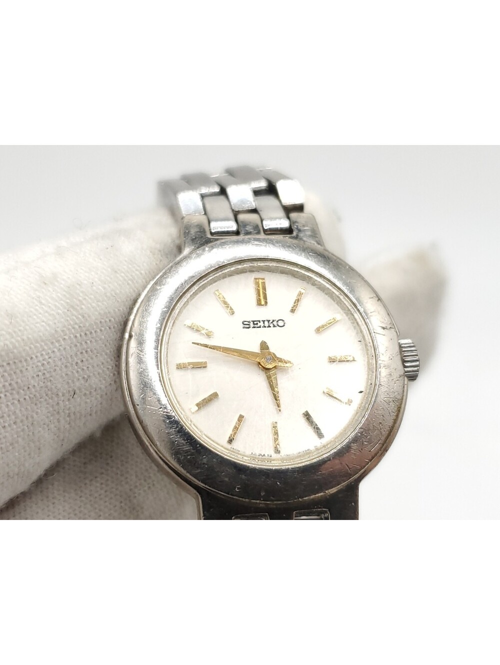 Seiko Quartz Watch Womens 25mm New Battery Silver Tone Round White Dial - Picture 7 of 15